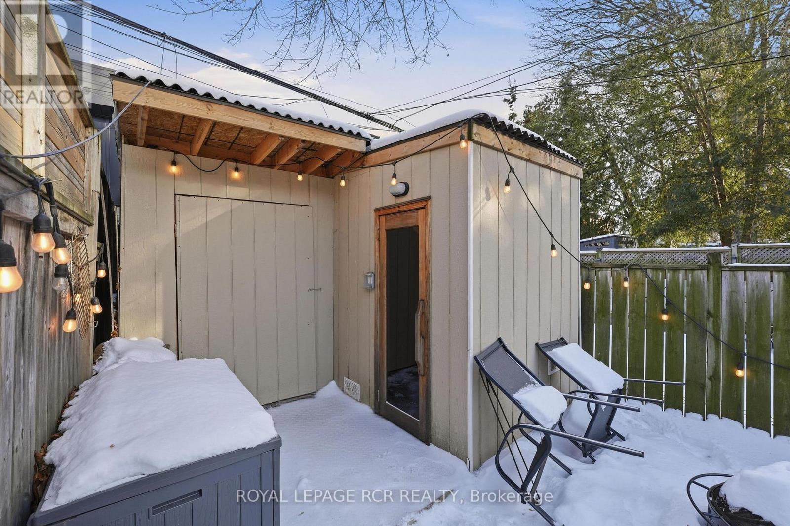 257 Rhodes Avenue, Toronto, Ontario  M4L 3A2 - Photo 32 - E12713630