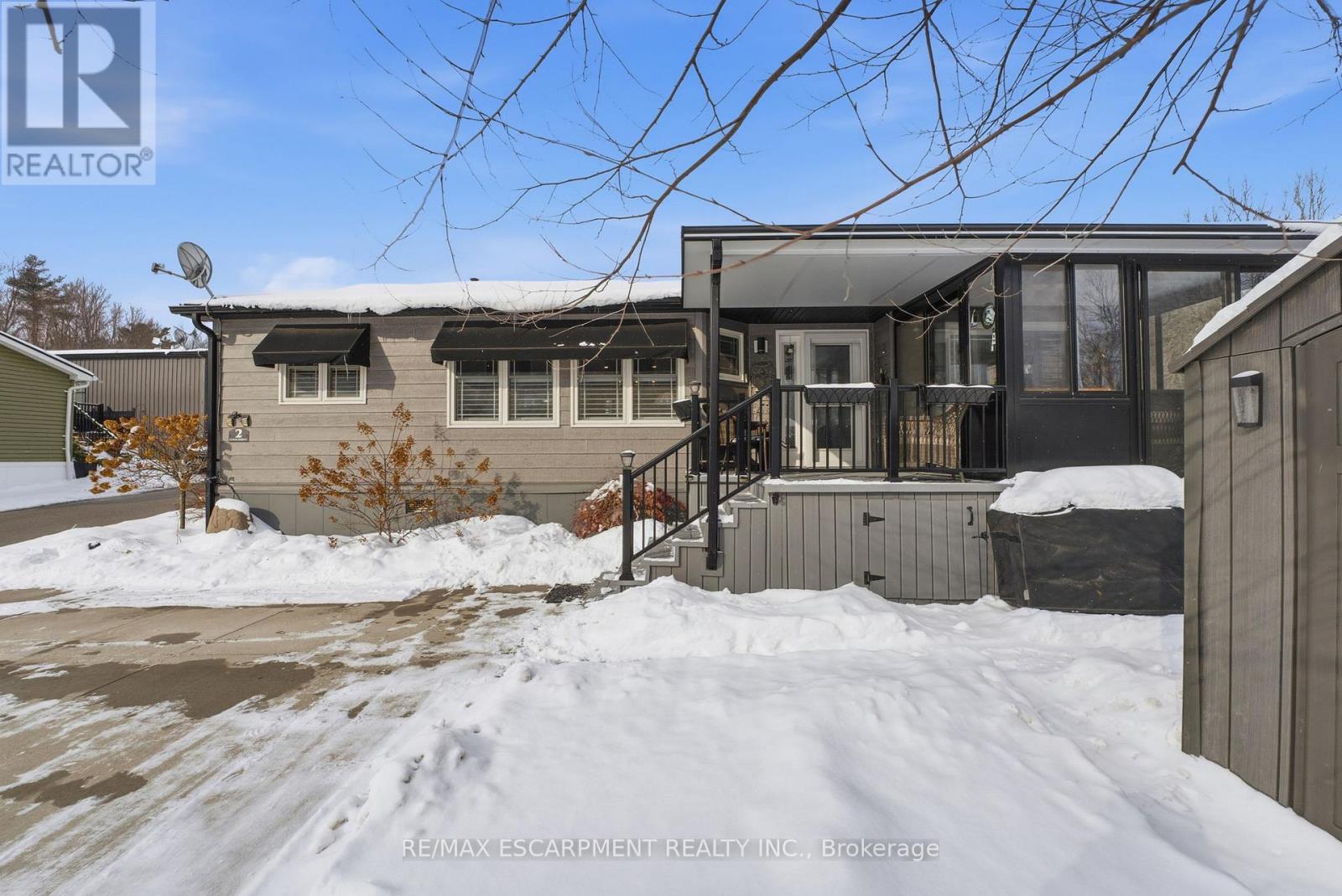 2 Cedar Street - 4449 Milburough Line, Burlington, Ontario  L7P 0C5 - Photo 3 - W12703464