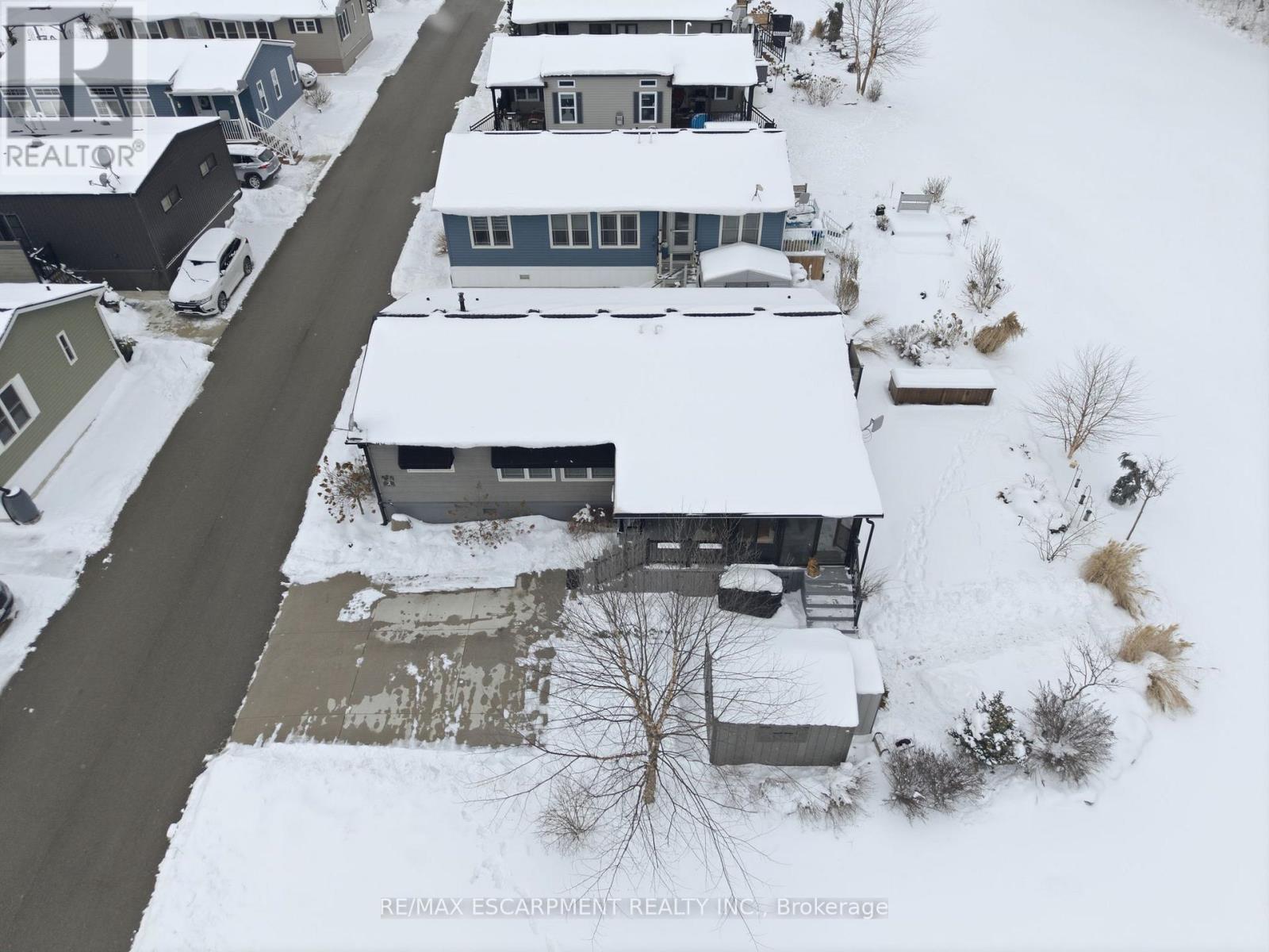 2 Cedar Street - 4449 Milburough Line, Burlington, Ontario  L7P 0C5 - Photo 6 - W12703464