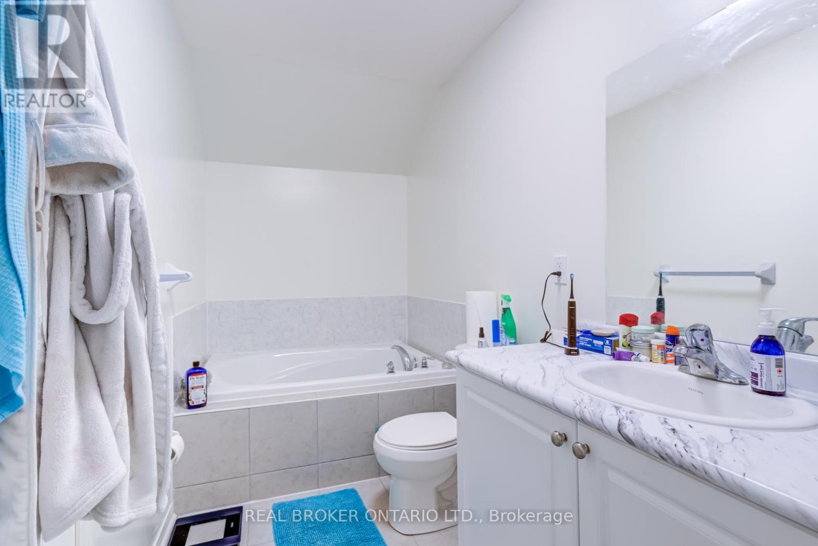 82 Ness Drive, Richmond Hill, Ontario  L4S 0K8 - Photo 40 - N12713610