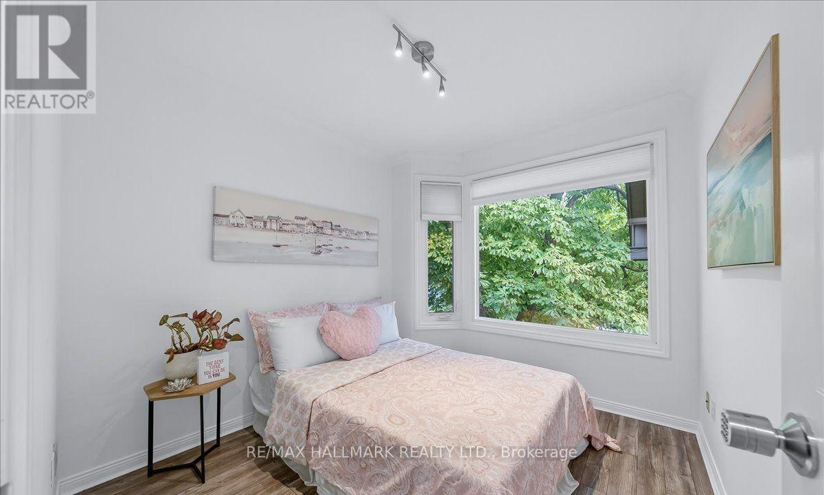 280 Douglas Road, Richmond Hill, Ontario  L4E 3H6 - Photo 12 - N12713628