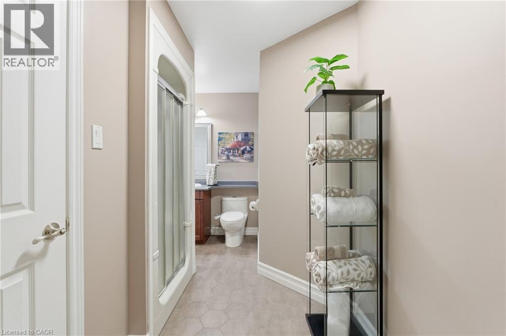 13 Colonial Crescent, Grimsby, Ontario  L3M 5H2 - Photo 17 - 40799754