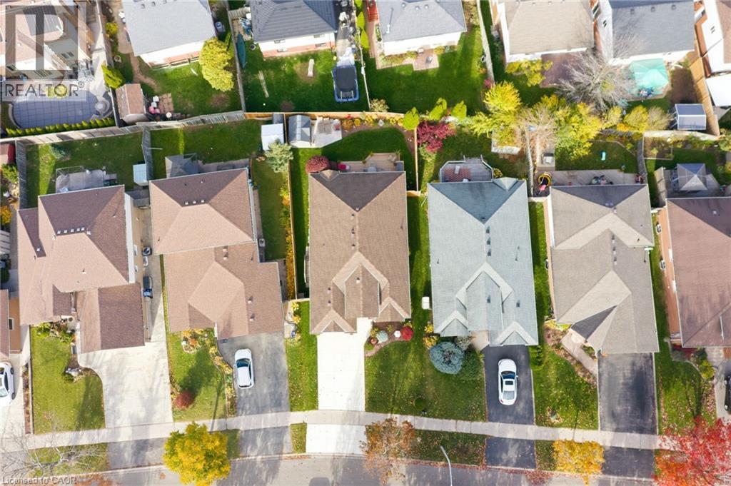 13 Colonial Crescent, Grimsby, Ontario  L3M 5H2 - Photo 32 - 40799754