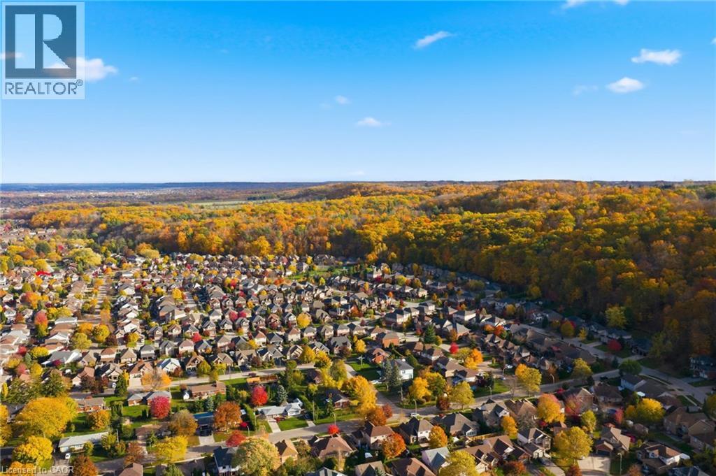 13 Colonial Crescent, Grimsby, Ontario  L3M 5H2 - Photo 34 - 40799754