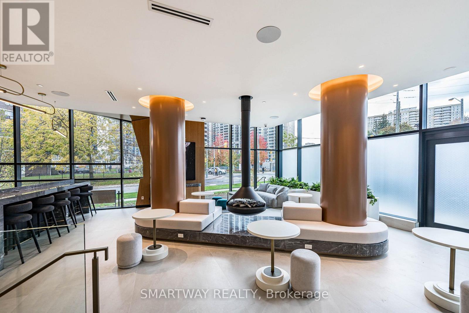 1302 - 60 Central Park Roadway, Toronto, Ontario  M9A 0E6 - Photo 5 - W12713550