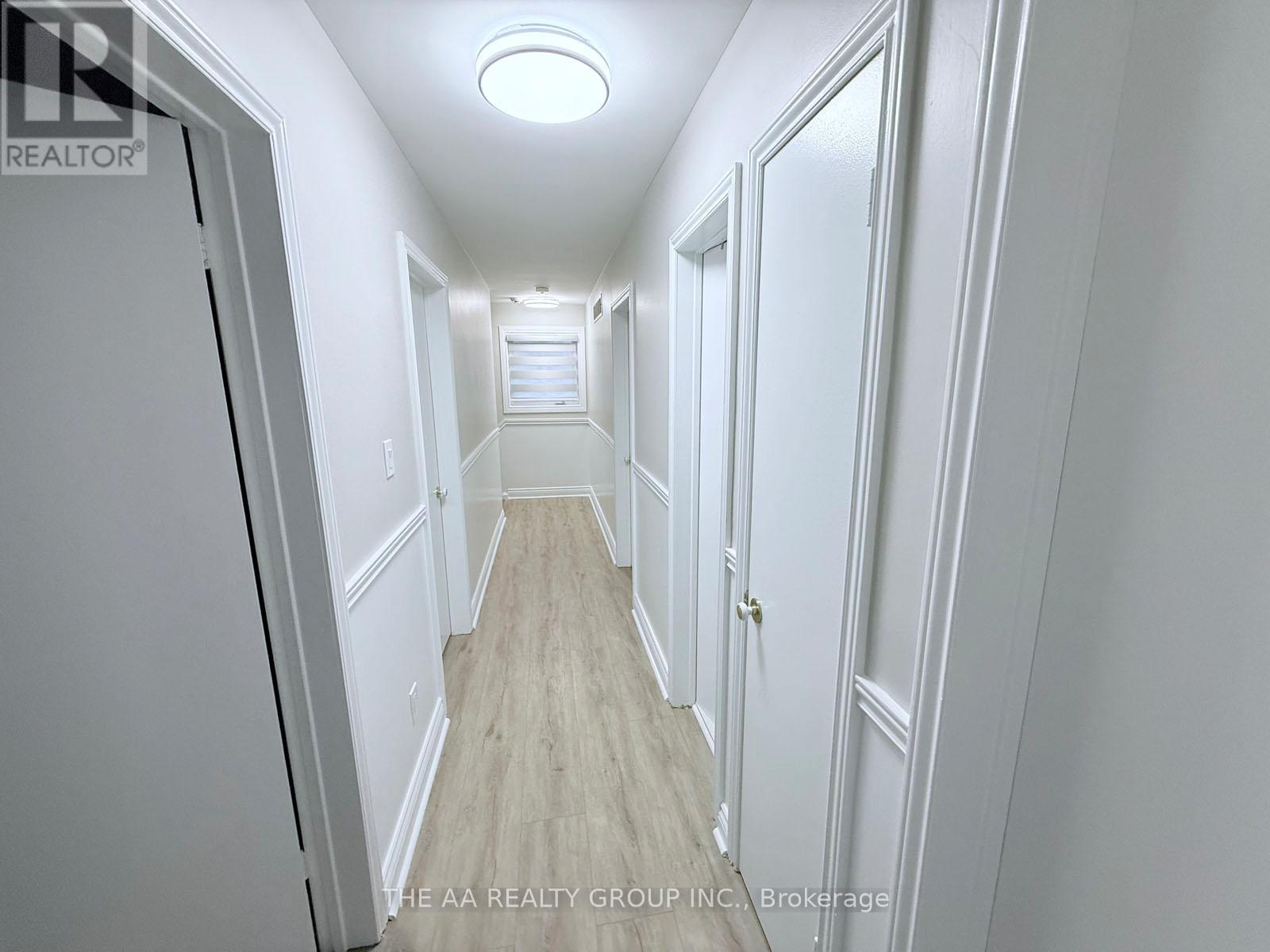 65 Hillside Drive, Brampton, Ontario  L6S 1A5 - Photo 26 - W12713552