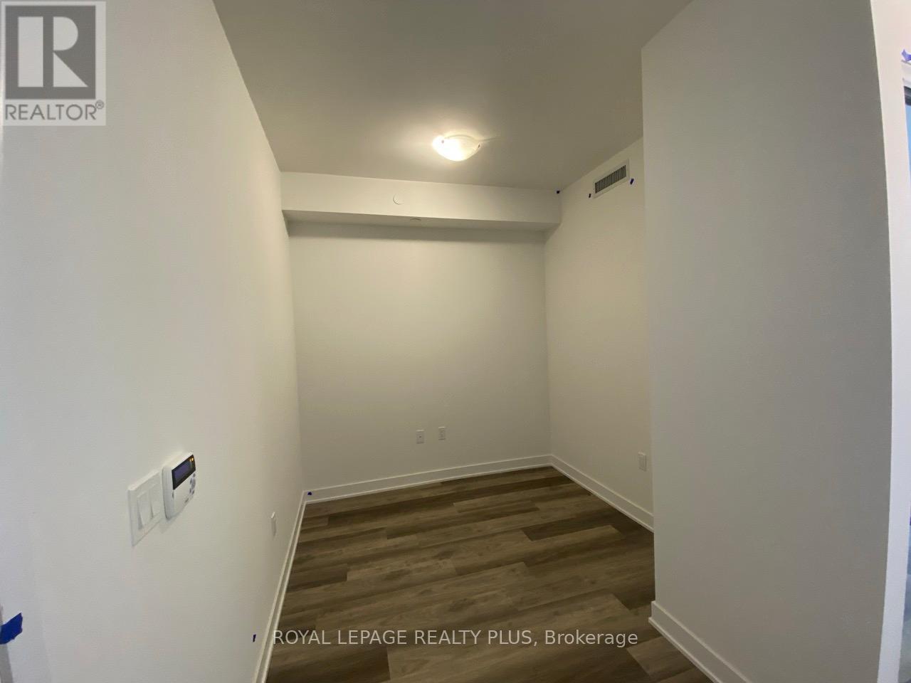 1705 - 4675 Metcalfe Avenue, Mississauga, Ontario  L5M 0Z8 - Photo 18 - W12713568