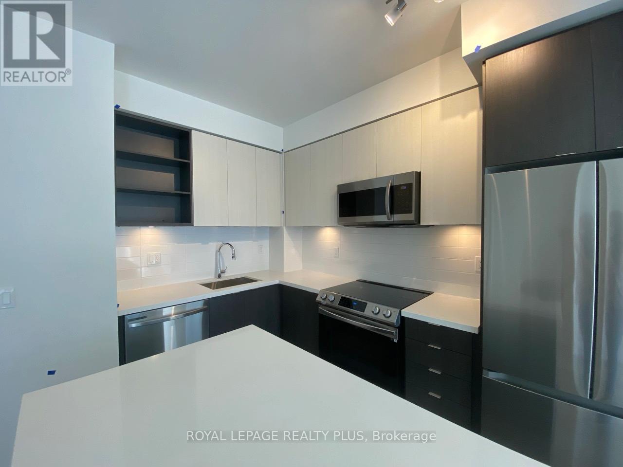 1705 - 4675 Metcalfe Avenue, Mississauga, Ontario  L5M 0Z8 - Photo 3 - W12713568