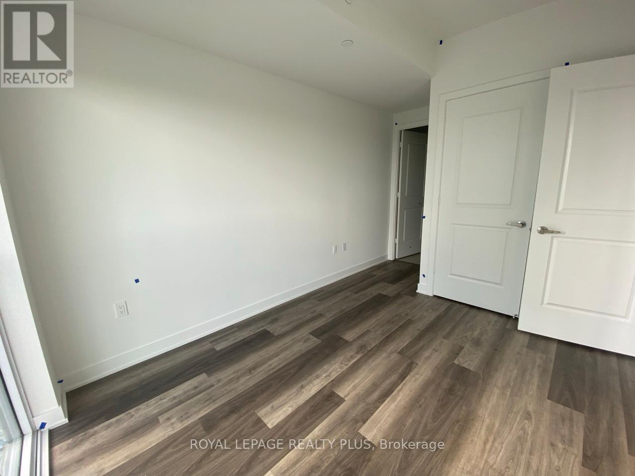 1705 - 4675 Metcalfe Avenue, Mississauga, Ontario  L5M 0Z8 - Photo 8 - W12713568