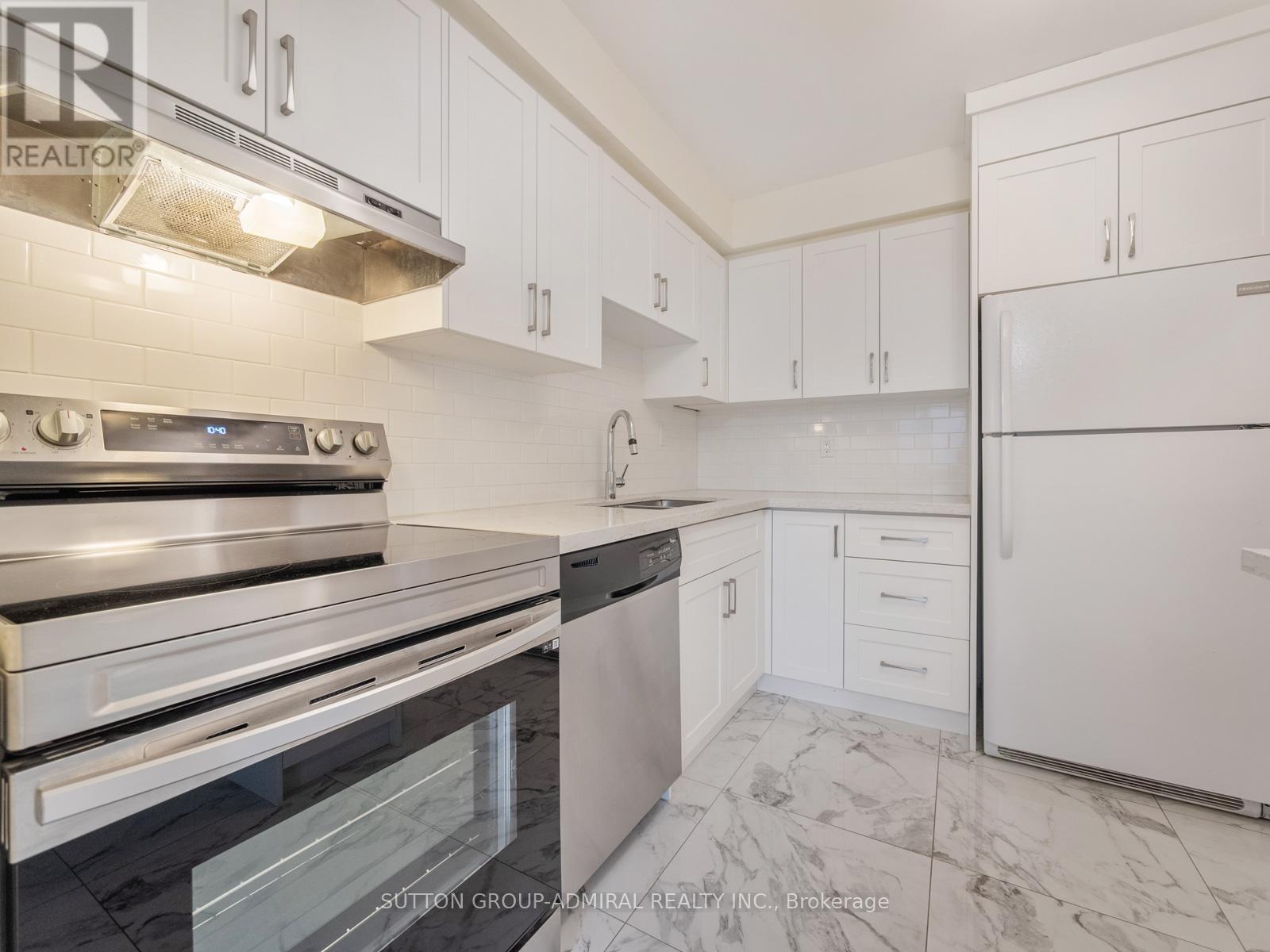 #60 - 385 The East Mall, Toronto, Ontario  M9B 6J4 - Photo 10 - W12713572