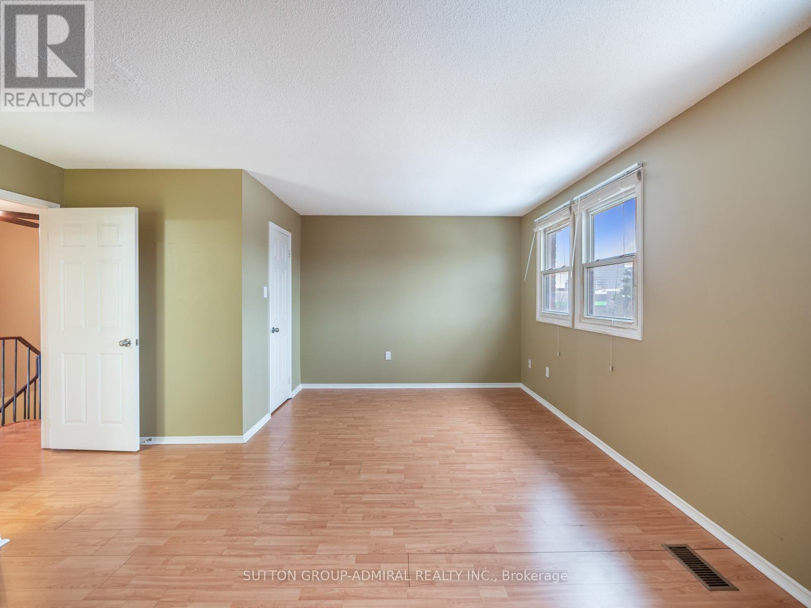 #60 - 385 The East Mall, Toronto, Ontario  M9B 6J4 - Photo 30 - W12713572