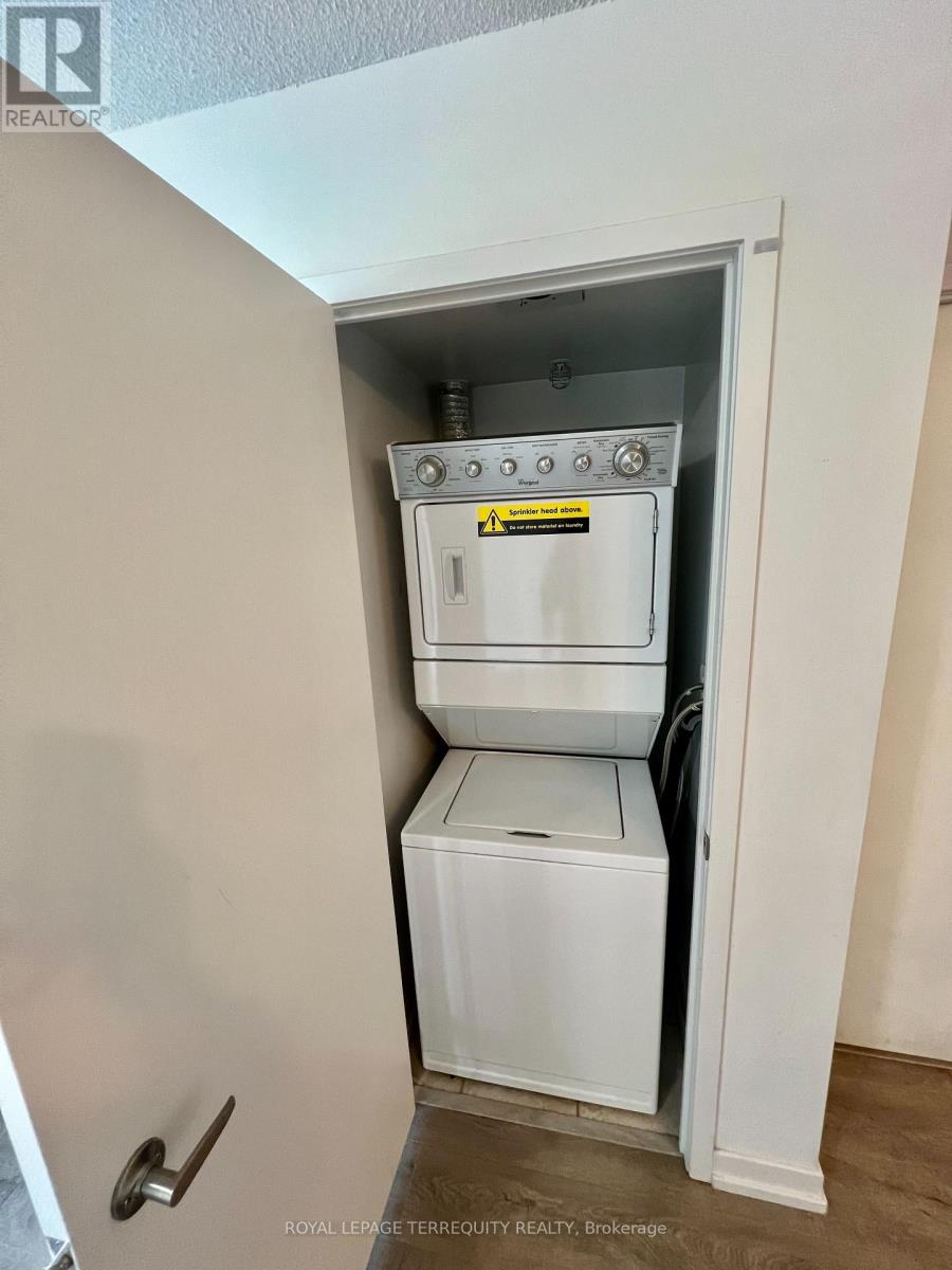 808 - 1420 Dupont Street, Toronto, Ontario  M6H 0C2 - Photo 12 - W12713598