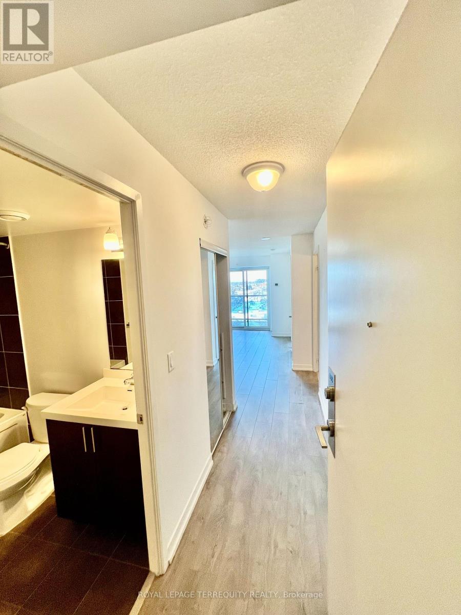 808 - 1420 Dupont Street, Toronto, Ontario  M6H 0C2 - Photo 3 - W12713598