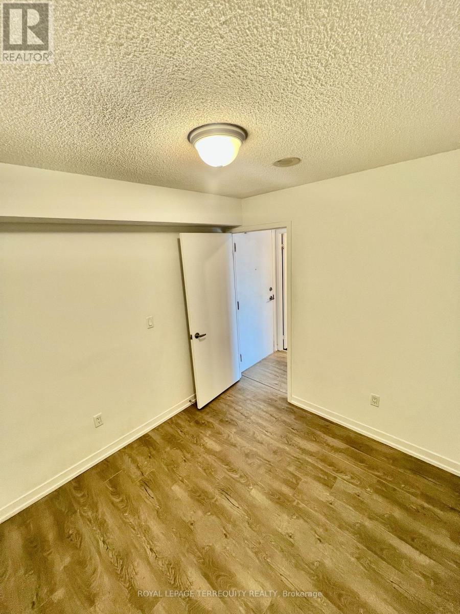 808 - 1420 Dupont Street, Toronto, Ontario  M6H 0C2 - Photo 6 - W12713598