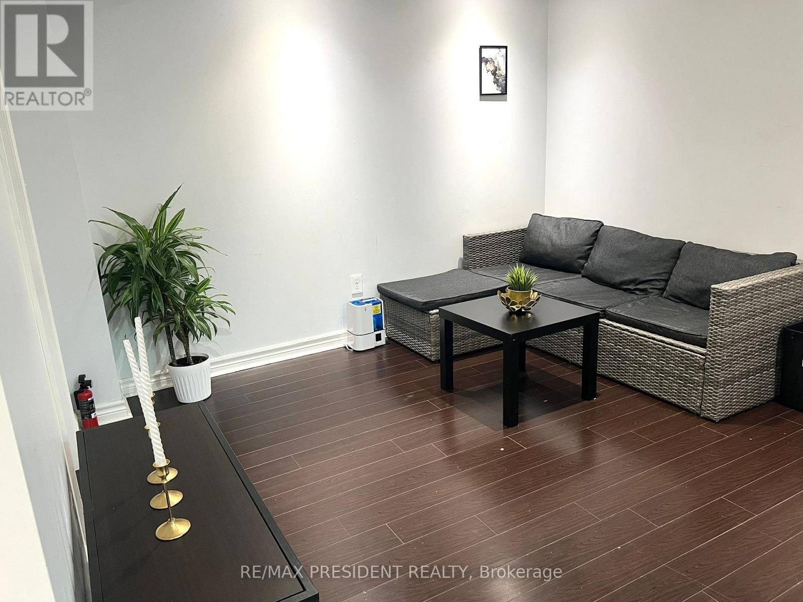 BASEMENT - 27 DUNURE CRESCENT, Brampton, Ontario