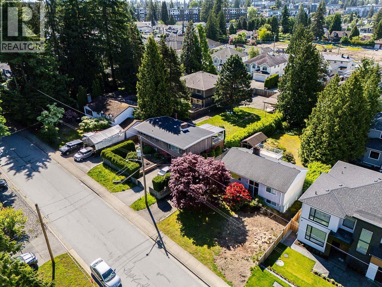 614 Chapman Avenue, Coquitlam, British Columbia  V3J 4A3 - Photo 2 - R3080955