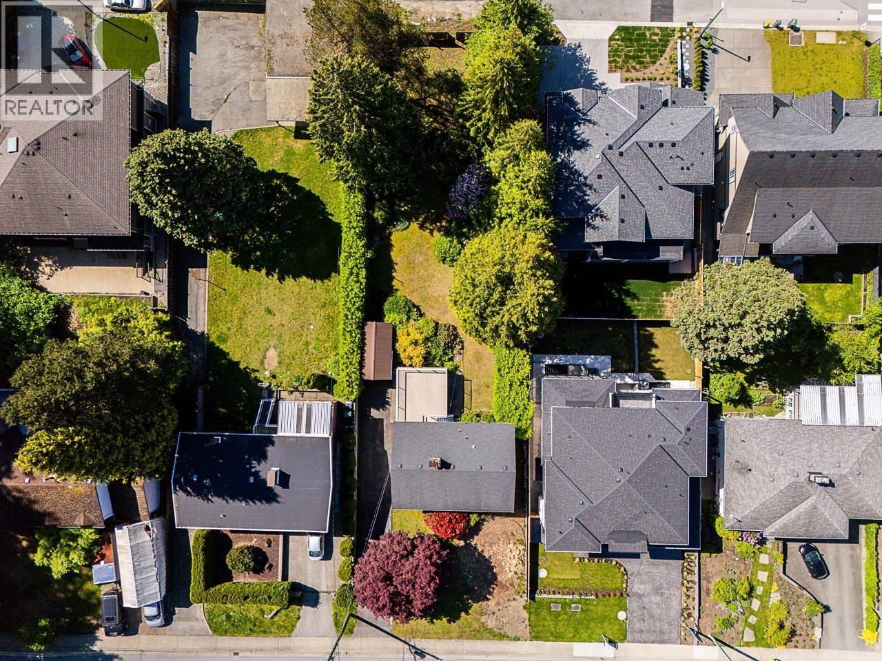 614 Chapman Avenue, Coquitlam, British Columbia  V3J 4A3 - Photo 1 - R3080955