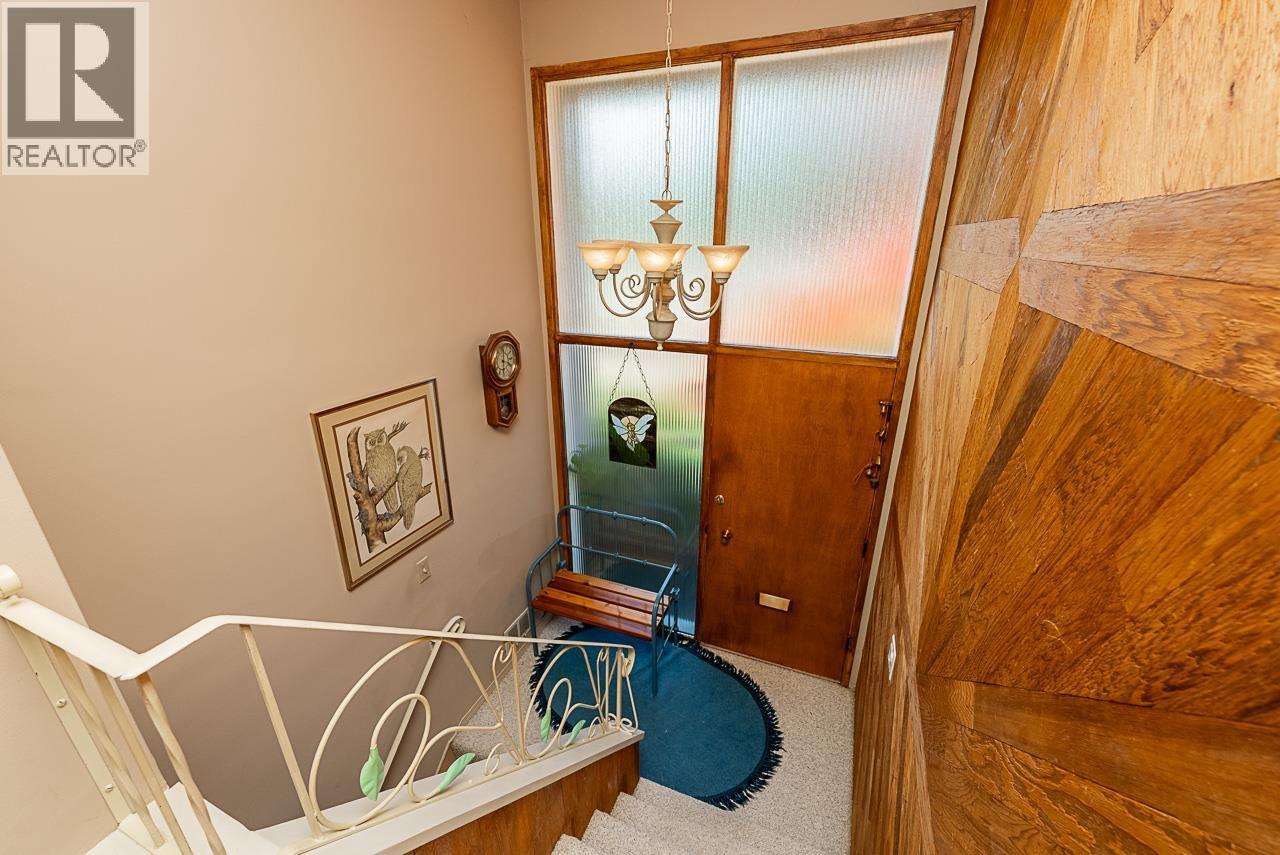 614 Chapman Avenue, Coquitlam, British Columbia  V3J 4A3 - Photo 7 - R3080955