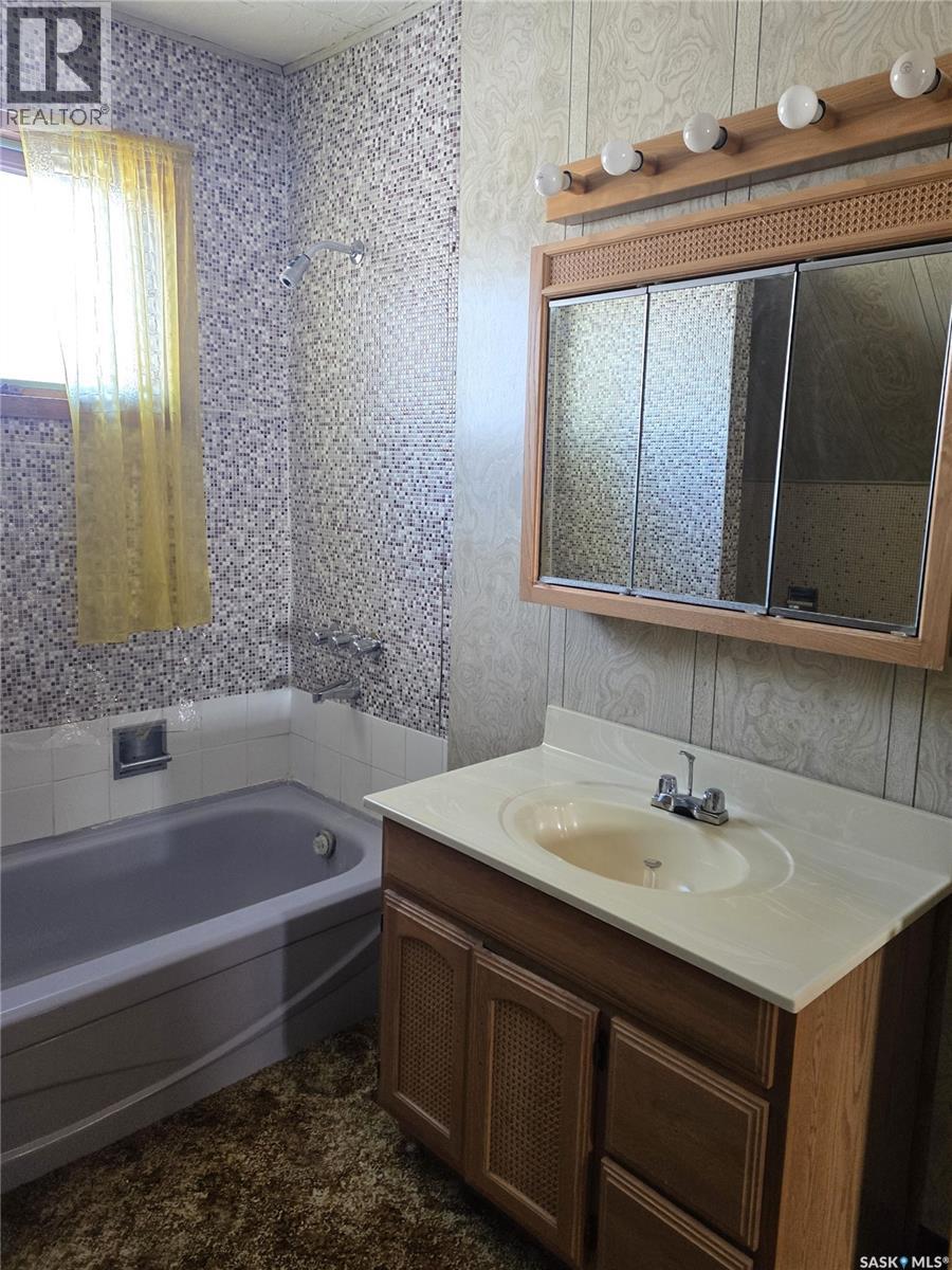 200 2nd Avenue W, Tessier, Saskatchewan  S0L 3G0 - Photo 16 - SK027000