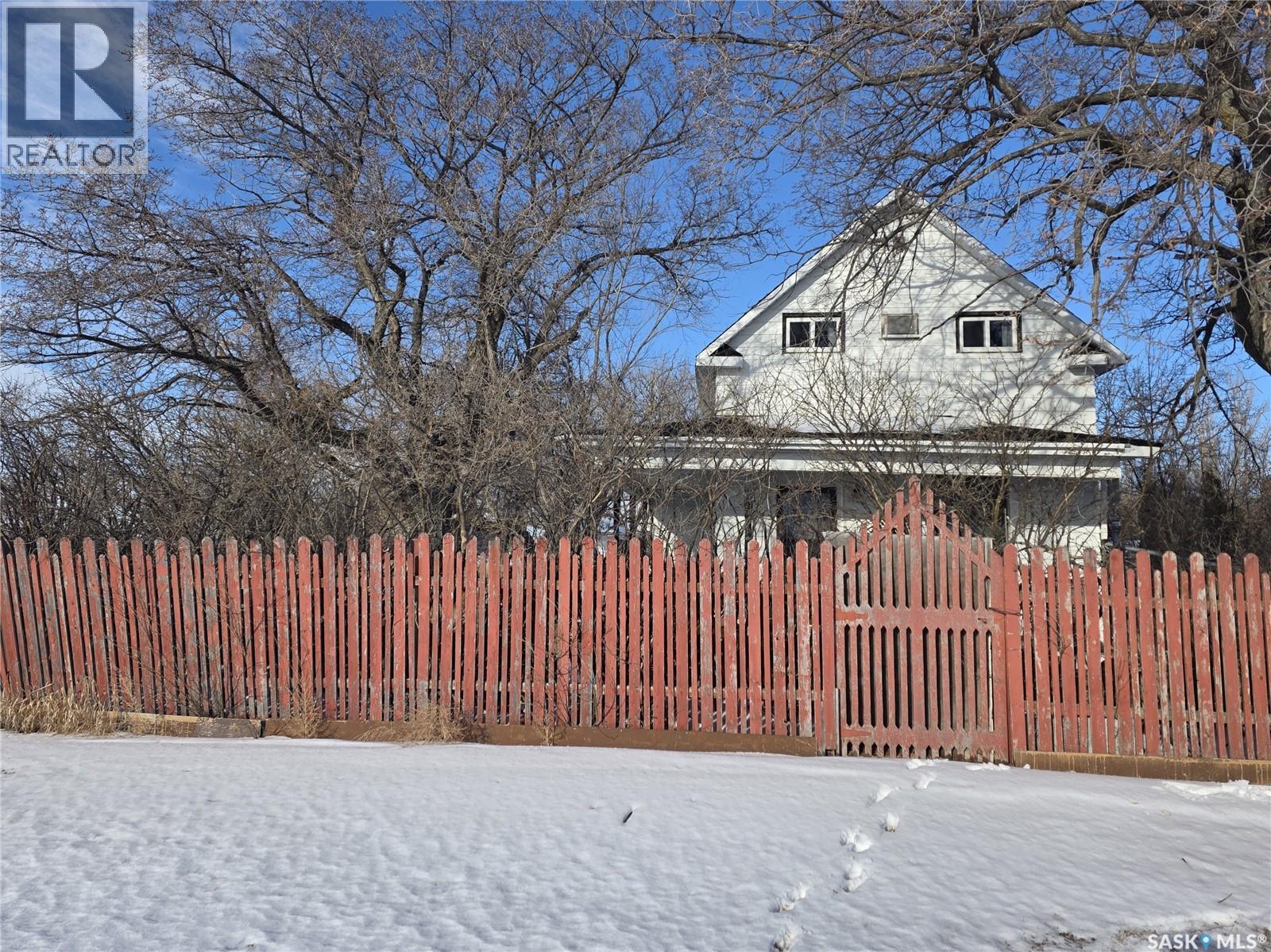 200 2nd Avenue W, Tessier, Saskatchewan  S0L 3G0 - Photo 2 - SK027000