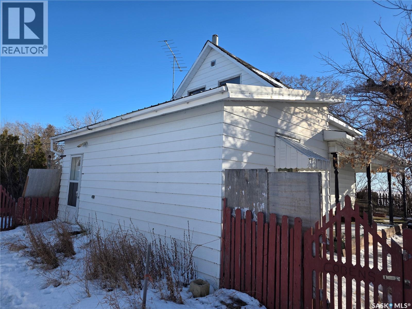 200 2nd Avenue W, Tessier, Saskatchewan  S0L 3G0 - Photo 32 - SK027000