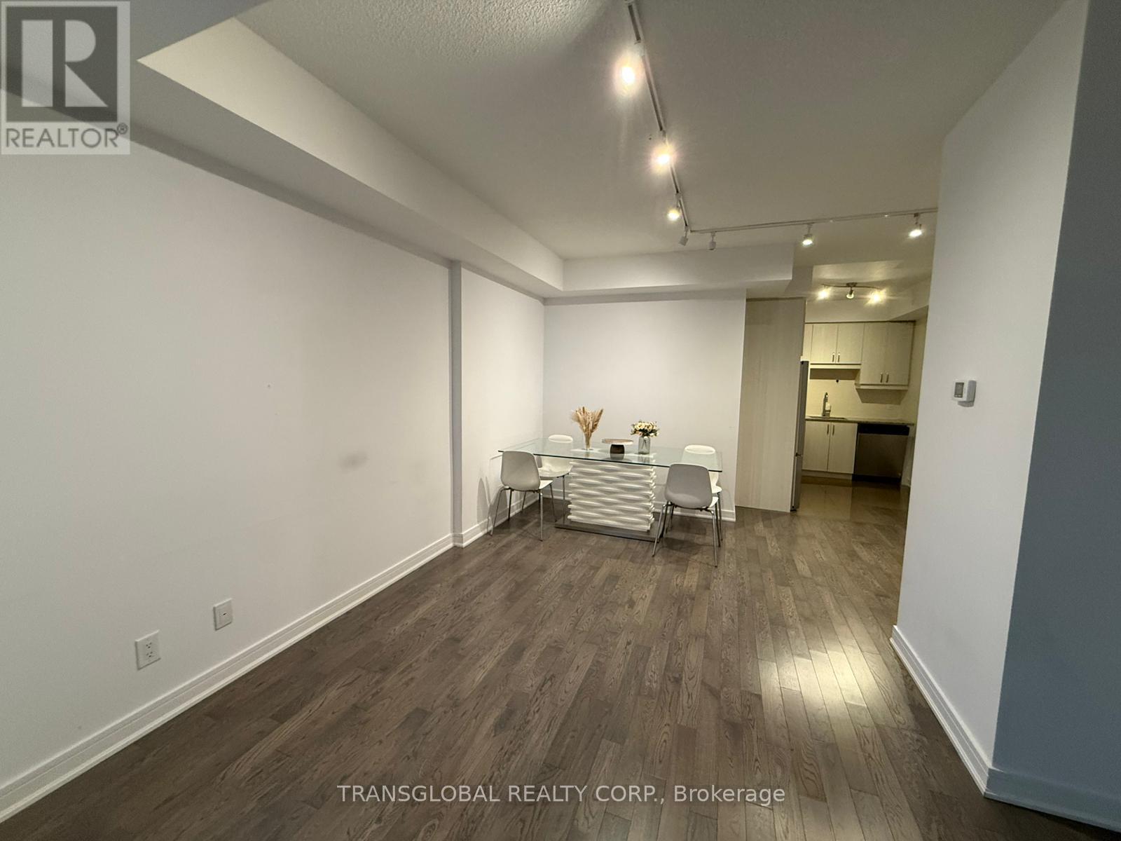 301 - 9191 Yonge Street, Richmond Hill, Ontario  L4C 1E2 - Photo 15 - N12657124