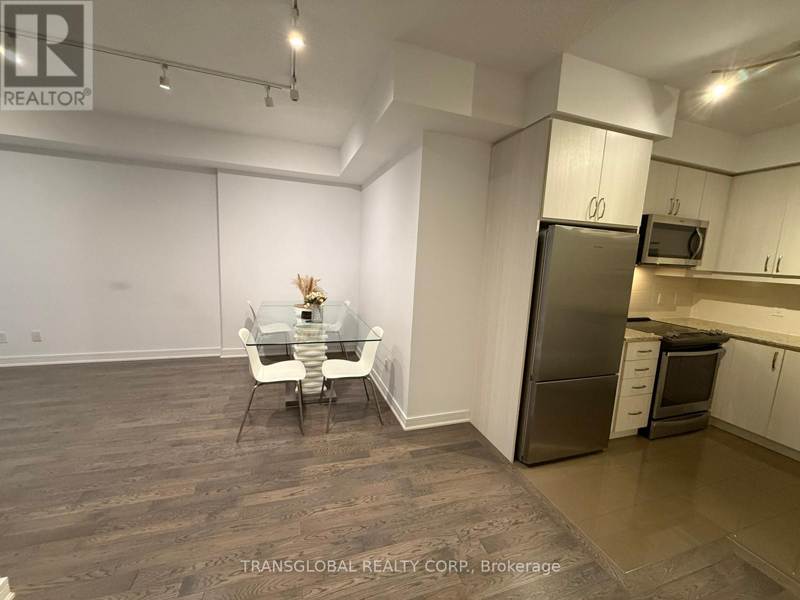 301 - 9191 Yonge Street, Richmond Hill, Ontario  L4C 1E2 - Photo 16 - N12657124