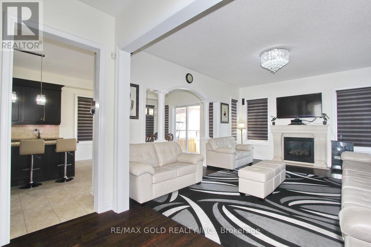 14 Ladbrook Crescent, Brampton, Ontario  L6X 5H6 - Photo 16 - W12712642