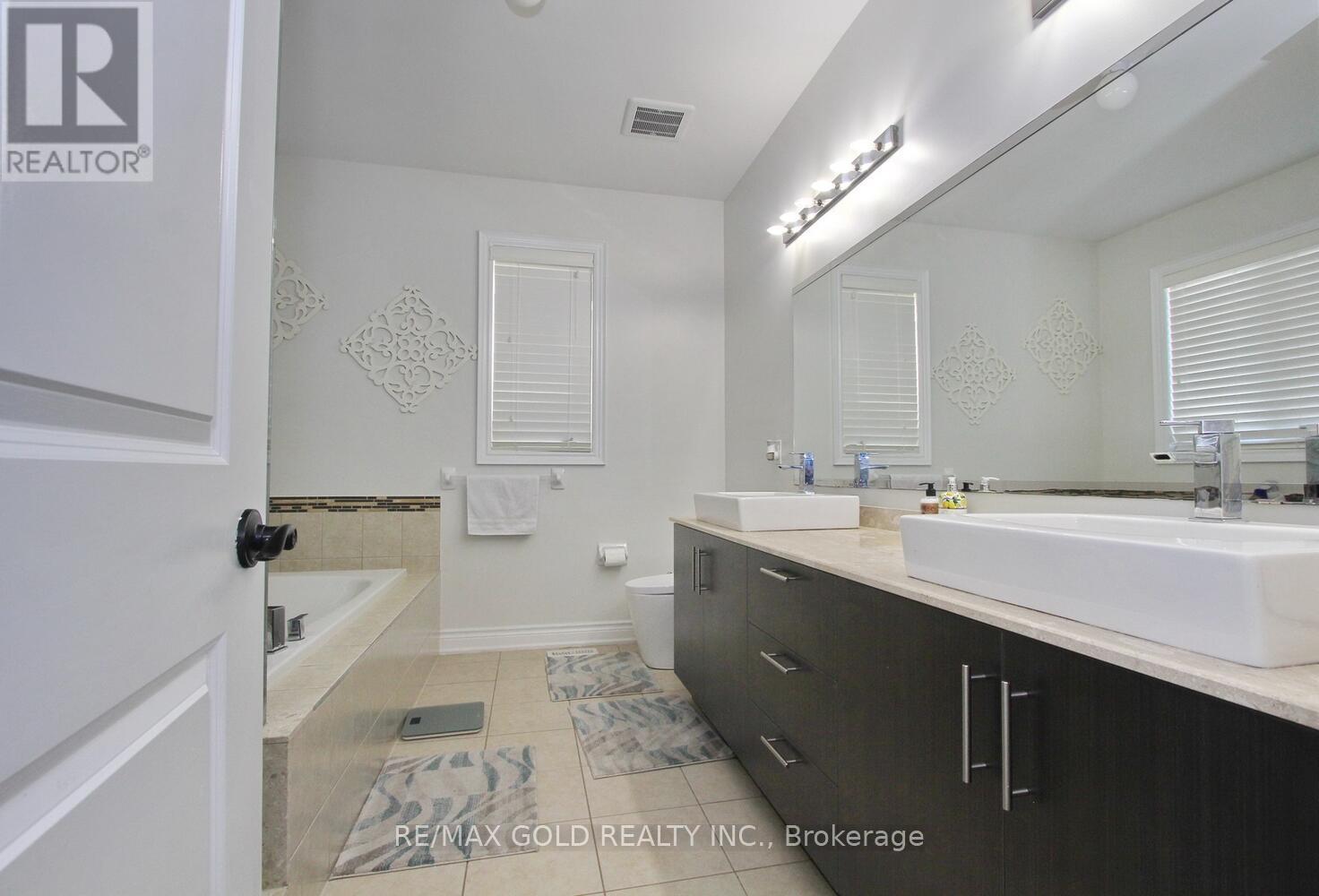 14 Ladbrook Crescent, Brampton, Ontario  L6X 5H6 - Photo 30 - W12712642