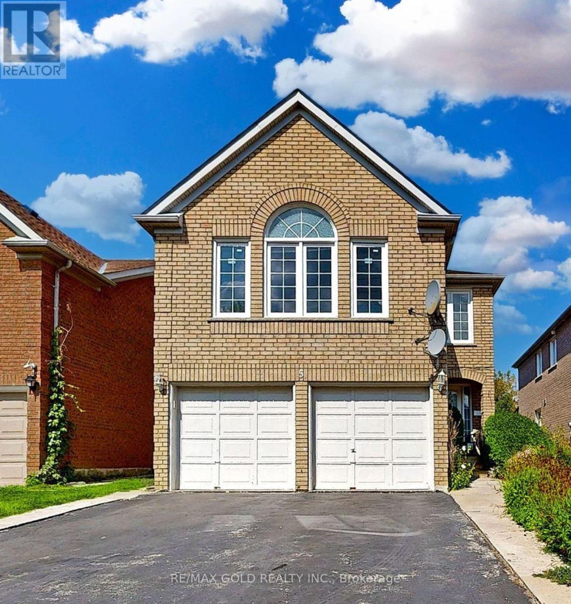 5 RANGELAND ROAD, Brampton, Ontario