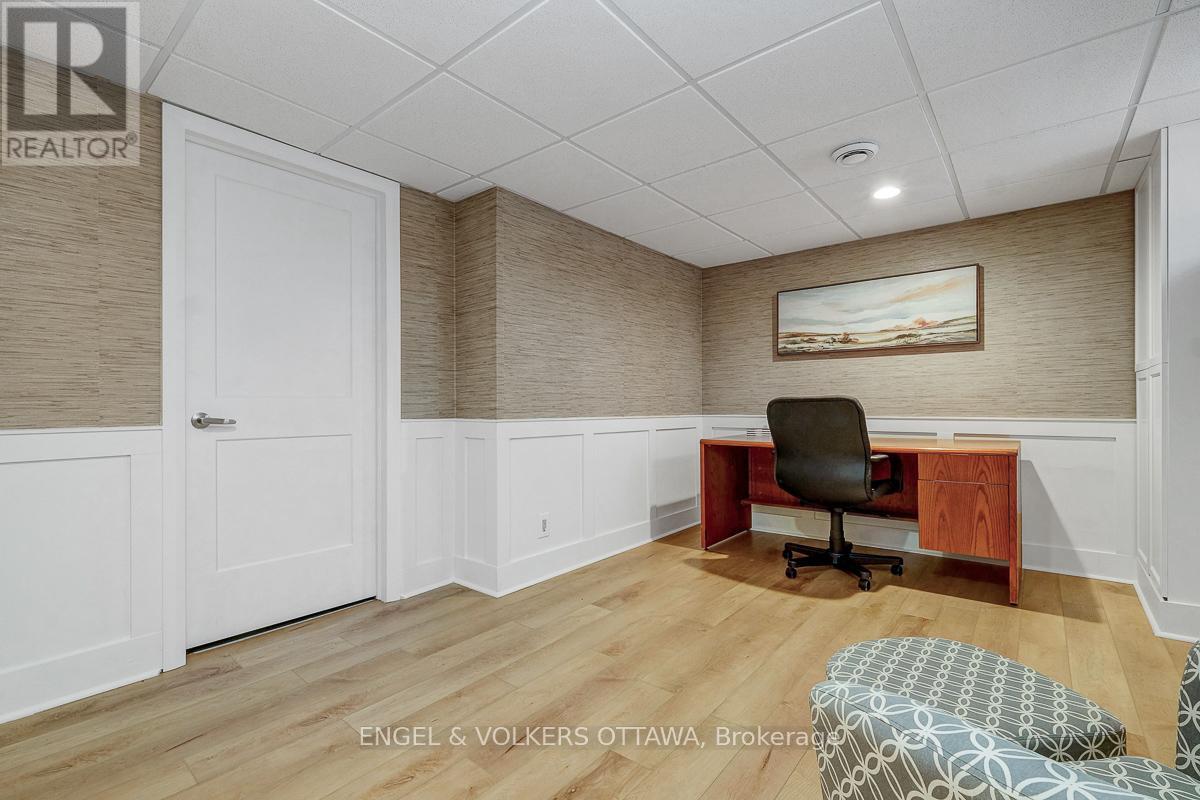 10 Spring Garden Avenue, Ottawa, Ontario  K2G 3B3 - Photo 36 - X12700510