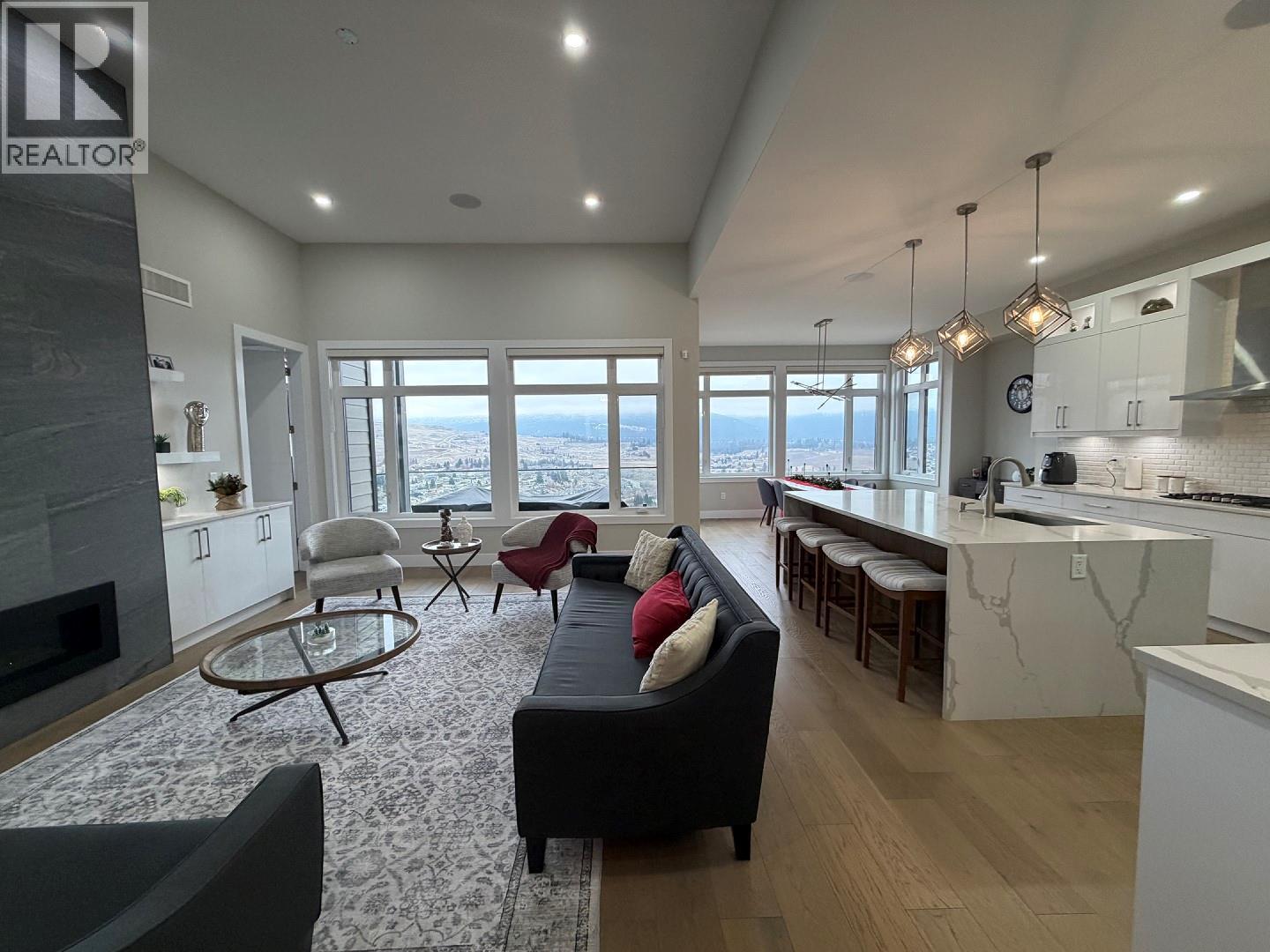 1135 Loseth Drive, Kelowna, British Columbia  V1P 1S5 - Photo 5 - 10373238