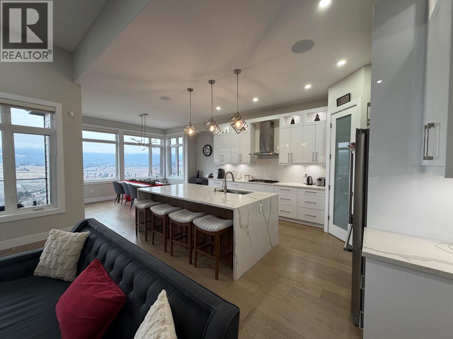 1135 Loseth Drive, Kelowna, British Columbia  V1P 1S5 - Photo 7 - 10373238