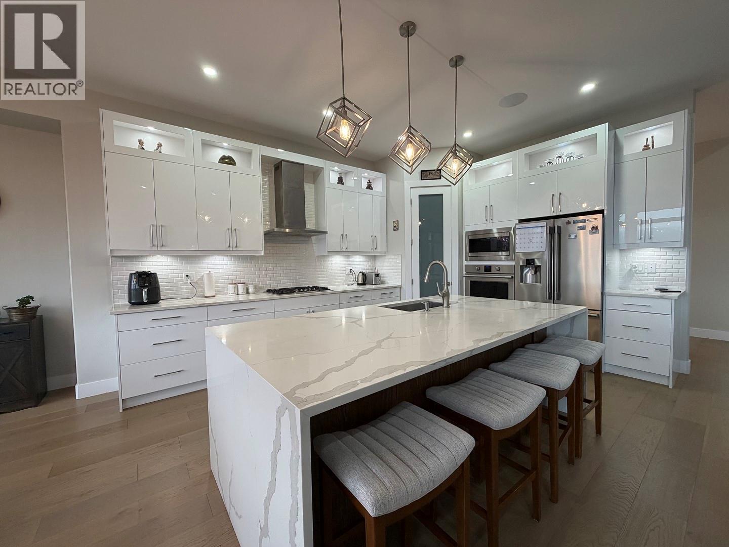 1135 Loseth Drive, Kelowna, British Columbia  V1P 1S5 - Photo 9 - 10373238