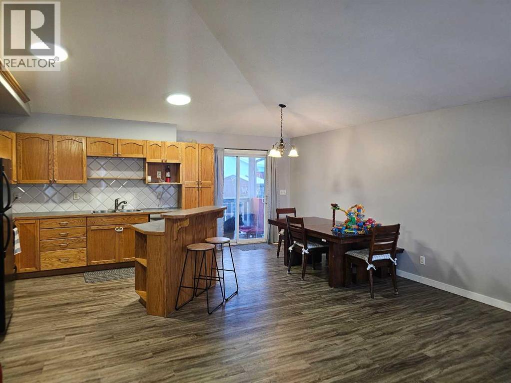 1808 Strathcona Bay, Strathmore, Alberta  T1P 1S9 - Photo 3 - A2277903