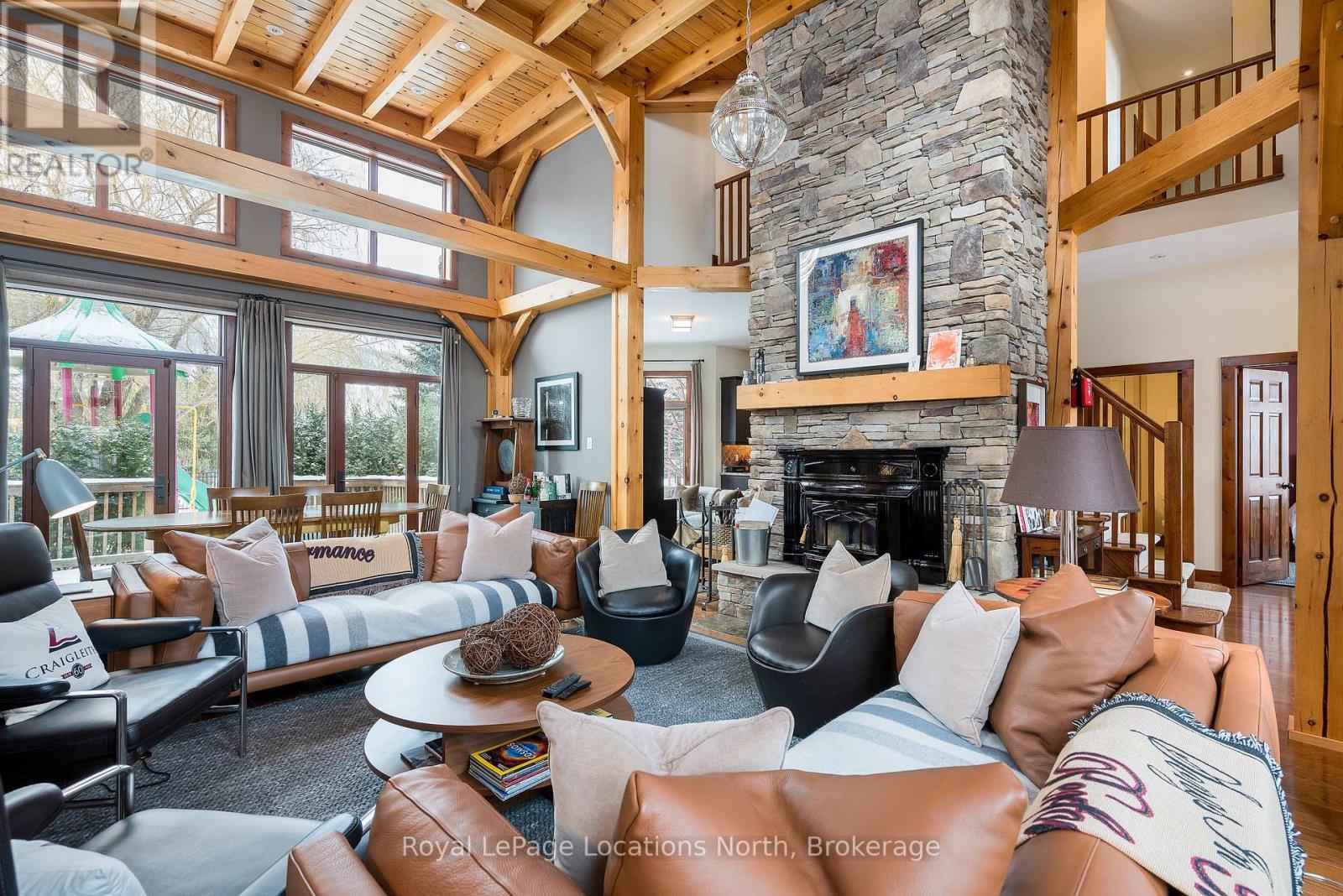 143 National Drive, Blue Mountains, Ontario  L9Y 0B7 - Photo 2 - X12713862