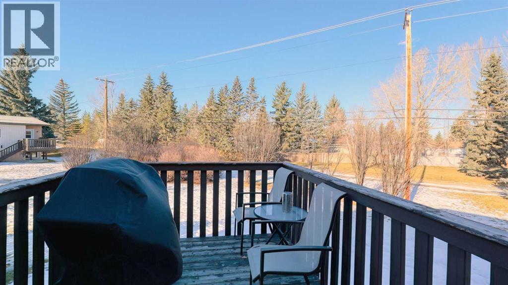 152 Oaktree Lane Sw, Calgary, Alberta  T2V 4E4 - Photo 25 - A2279714