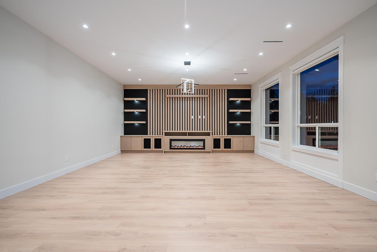 10671 127a Street, Surrey, British Columbia  V3V 5L7 - Photo 4 - R3080904