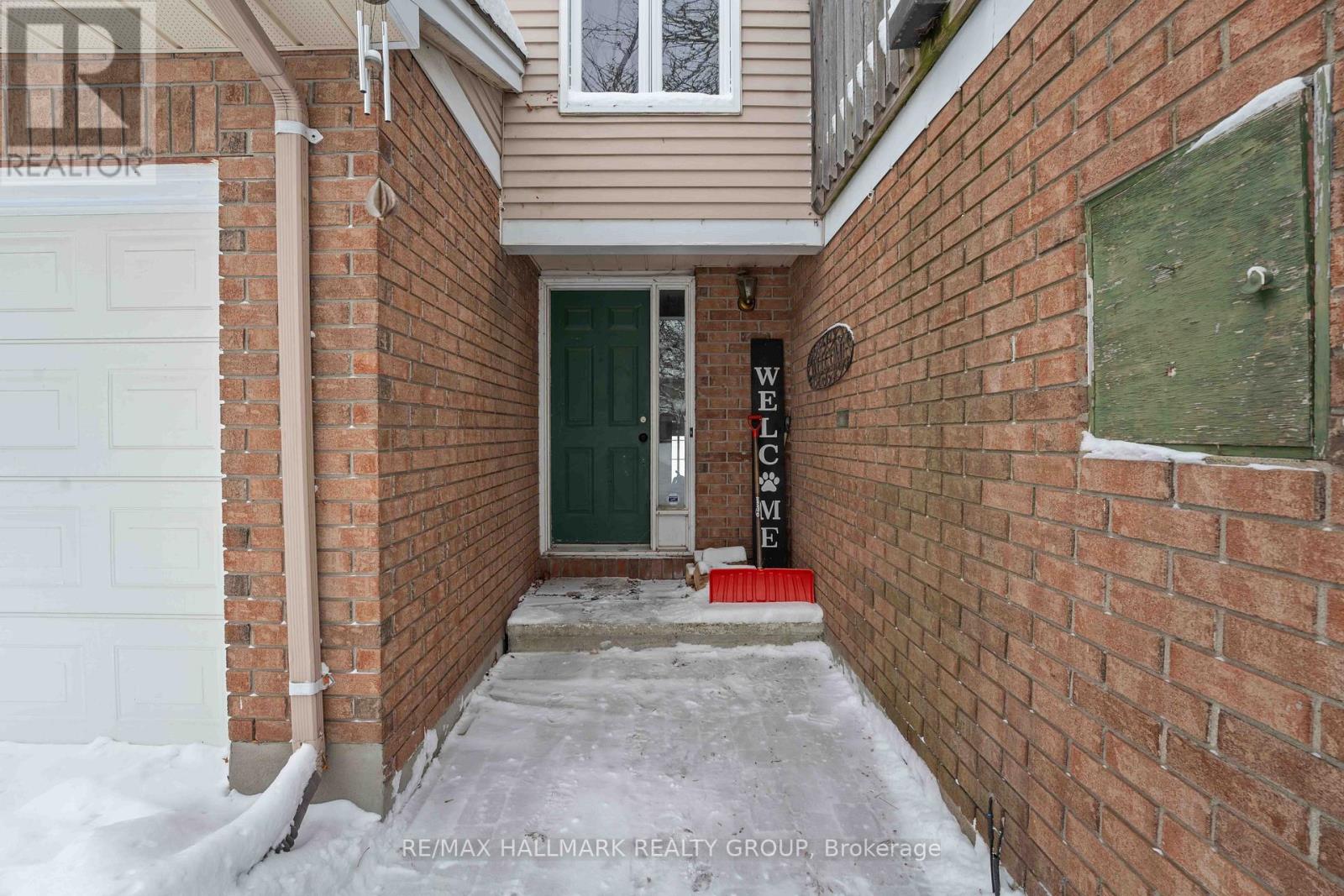 648 Brome Crescent, Ottawa, Ontario  K4A 1W2 - Photo 2 - X12713768