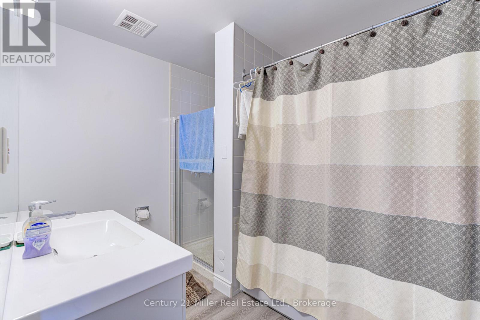 319 - 2511 Lakeshore Road W, Oakville, Ontario  L6L 6L9 - Photo 21 - W12713718