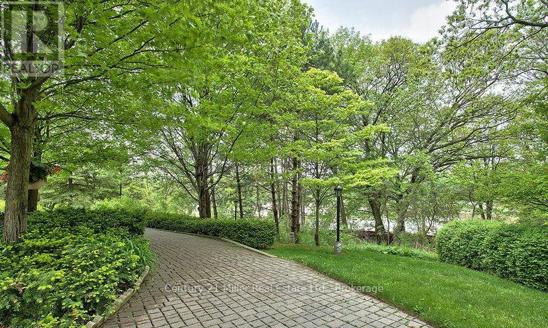 319 - 2511 Lakeshore Road W, Oakville, Ontario  L6L 6L9 - Photo 33 - W12713718