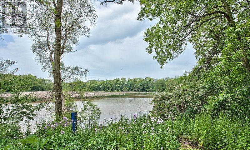 319 - 2511 Lakeshore Road W, Oakville, Ontario  L6L 6L9 - Photo 35 - W12713718