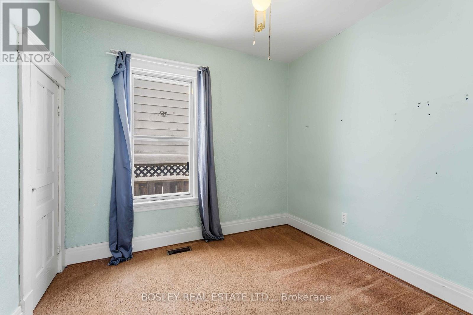 51 Queen Street S, Thorold (Thorold Downtown), Ontario  L2V 3N2 - Photo 16 - X12713656