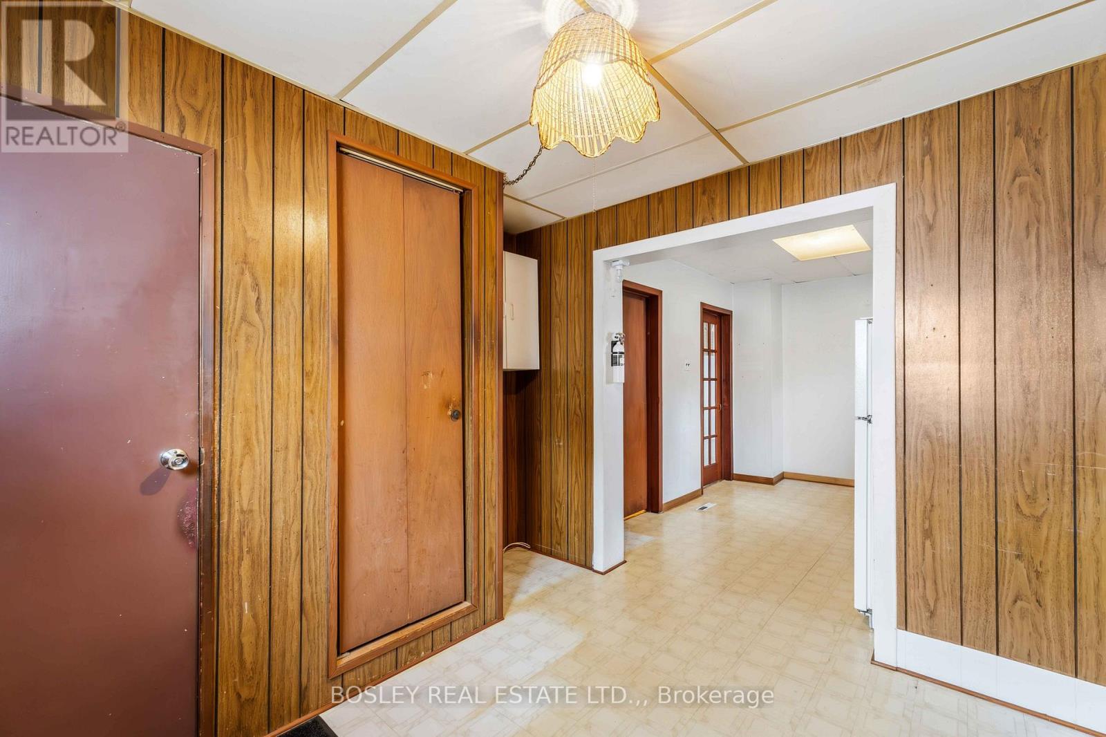 51 Queen Street S, Thorold (Thorold Downtown), Ontario  L2V 3N2 - Photo 23 - X12713656