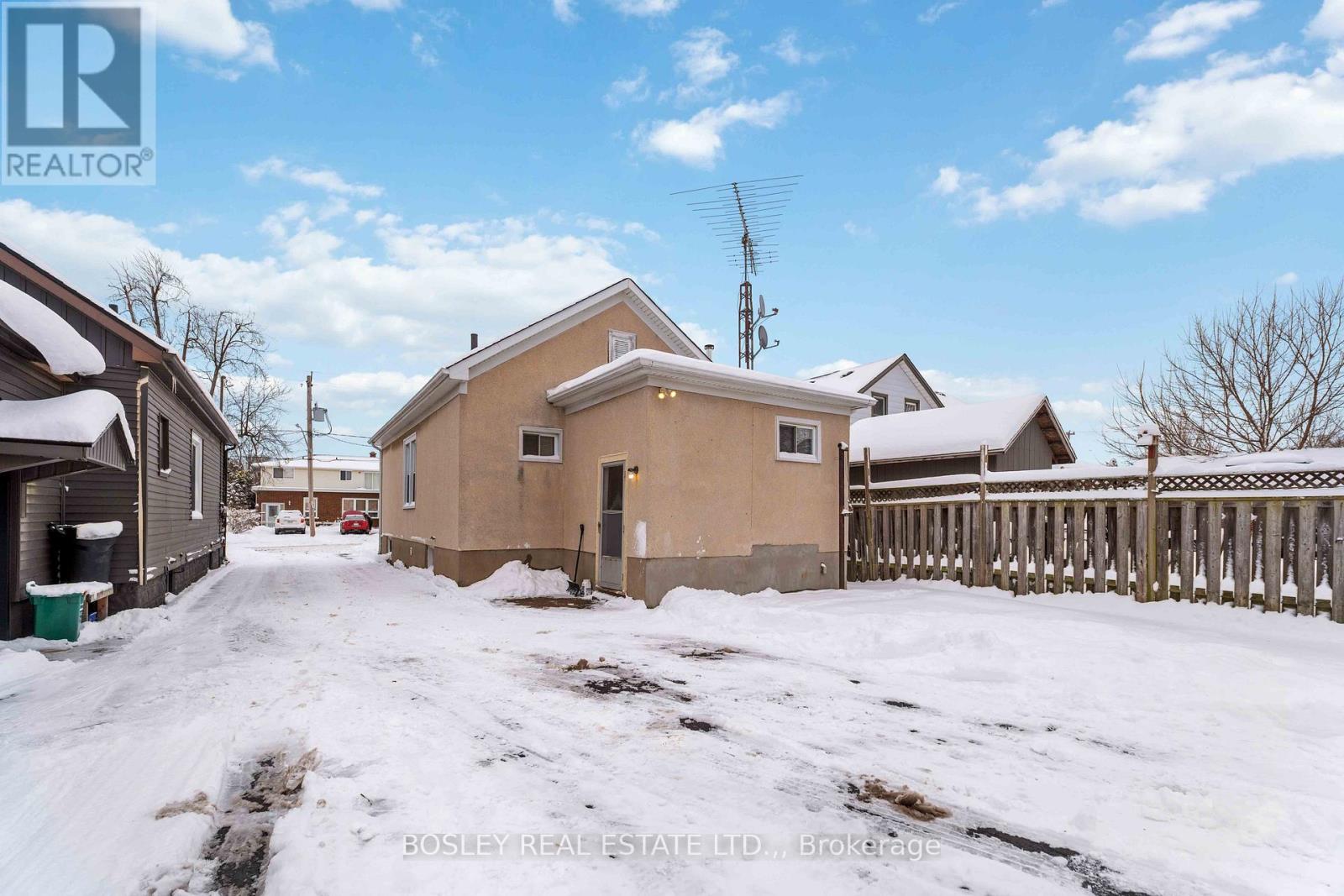 51 Queen Street S, Thorold (Thorold Downtown), Ontario  L2V 3N2 - Photo 27 - X12713656