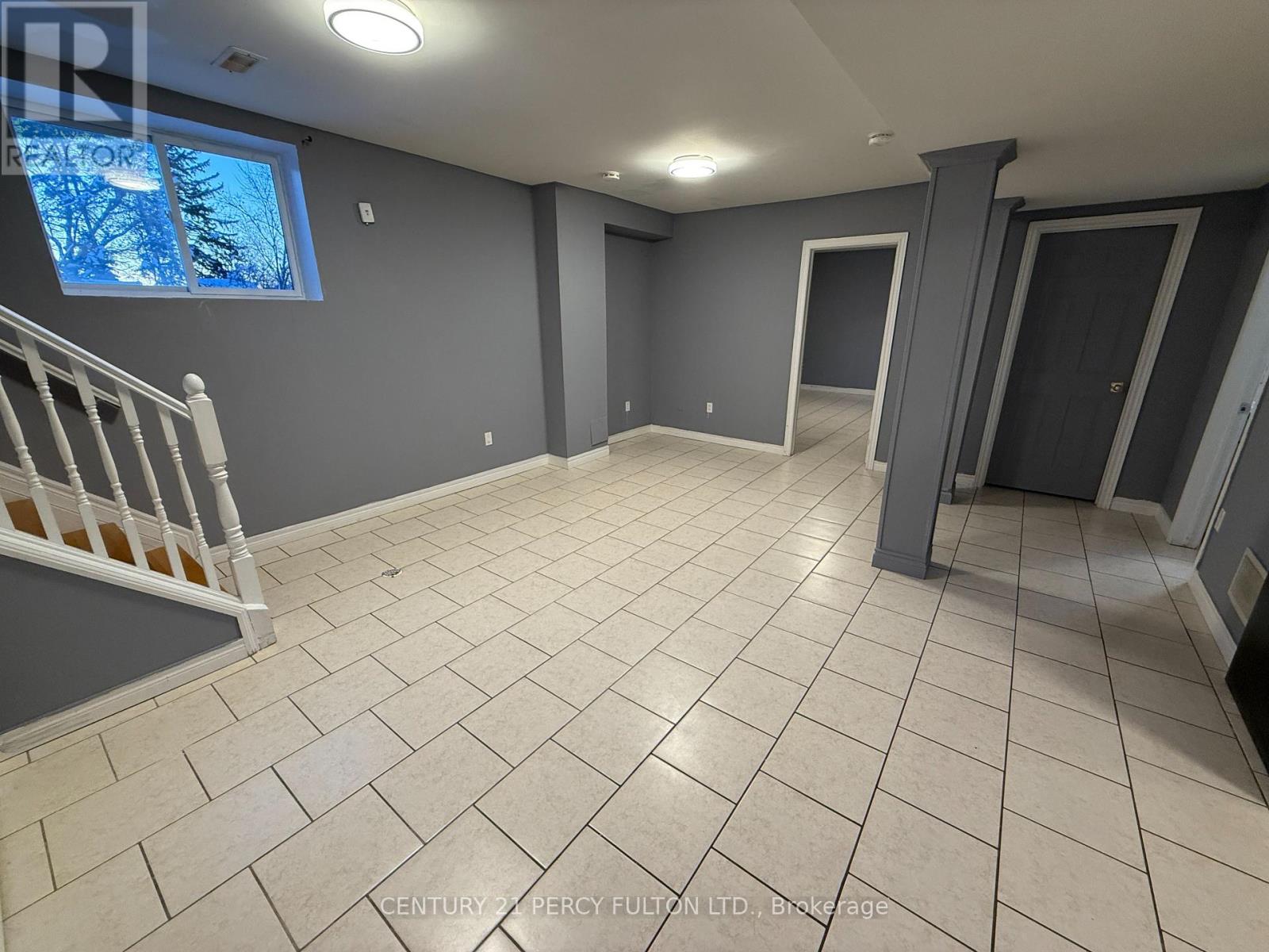 134 Thickson Road N, Whitby, Ontario  L1N 3R2 - Photo 3 - E12706590