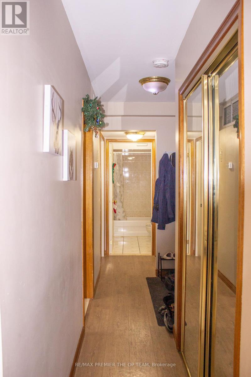 4 - 2311 Major Mackenzie Drive, Vaughan, Ontario  L6A 3Z3 - Photo 3 - N12692562