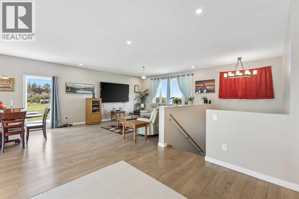 243077 Range Road 255, Rural Wheatland County, Alberta  T1P 0H9 - Photo 7 - A2280277