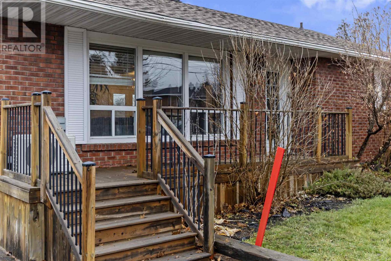 225 Hugill St, Sault Ste. Marie, Ontario P6A 4G1 - Photo 36 - SM253436