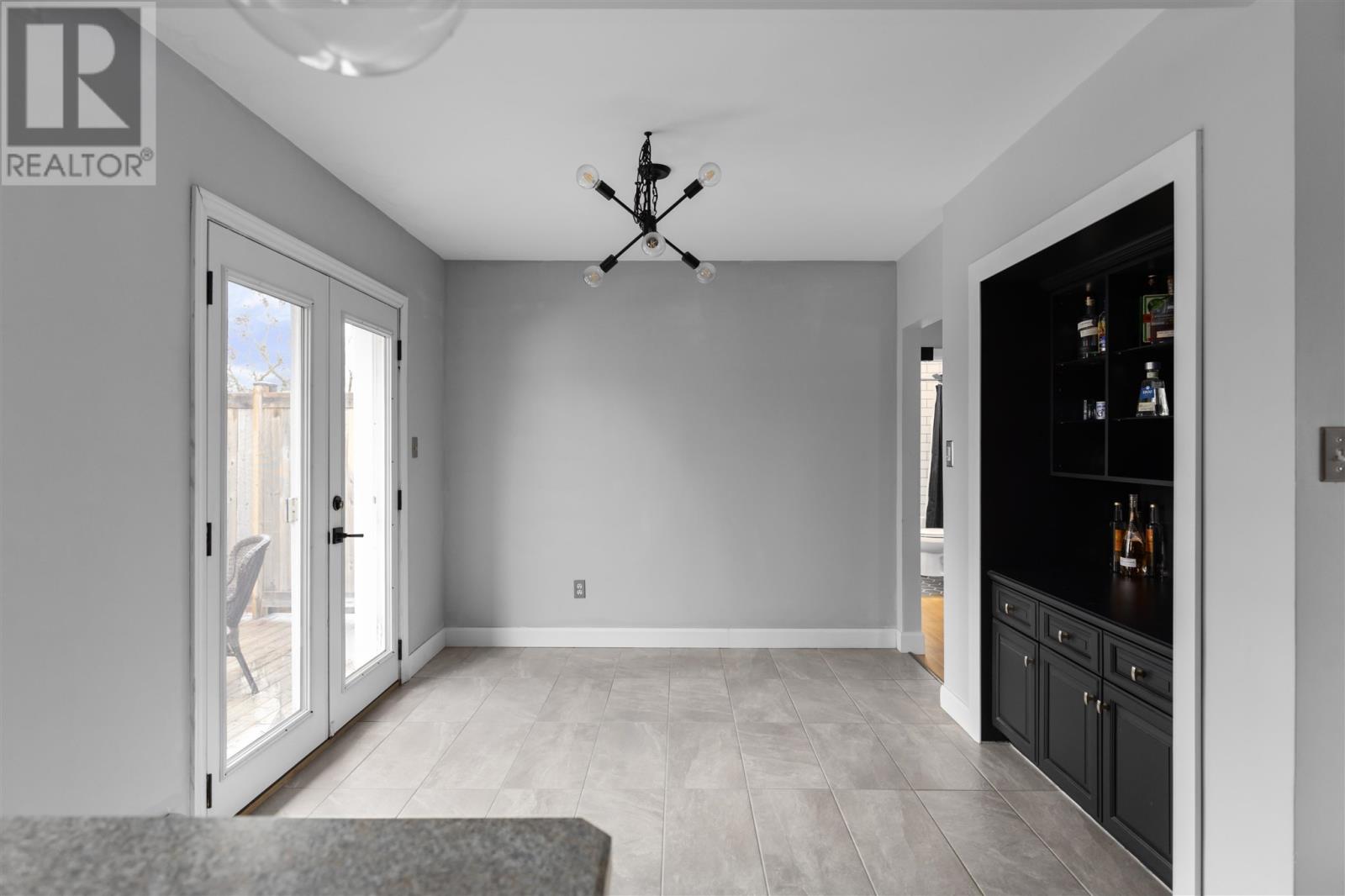 225 Hugill St, Sault Ste. Marie, Ontario P6A 4G1 - Photo 9 - SM253436